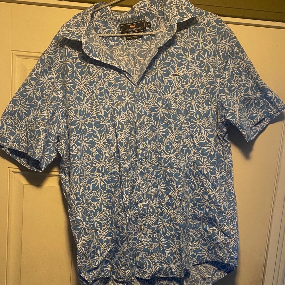 Vineyard vines button up shirt XL slim fit